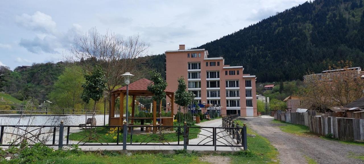 New Apartments In Bordschomi Exterior foto