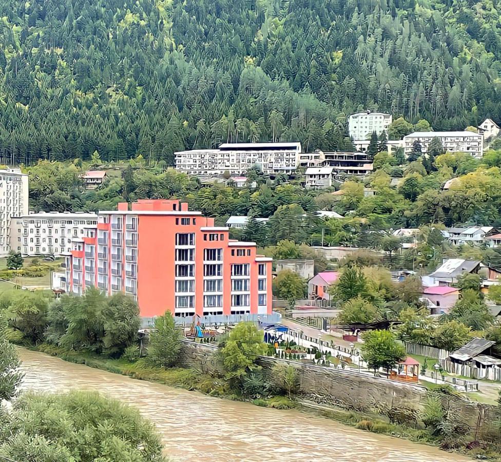 New Apartments In Bordschomi Exterior foto